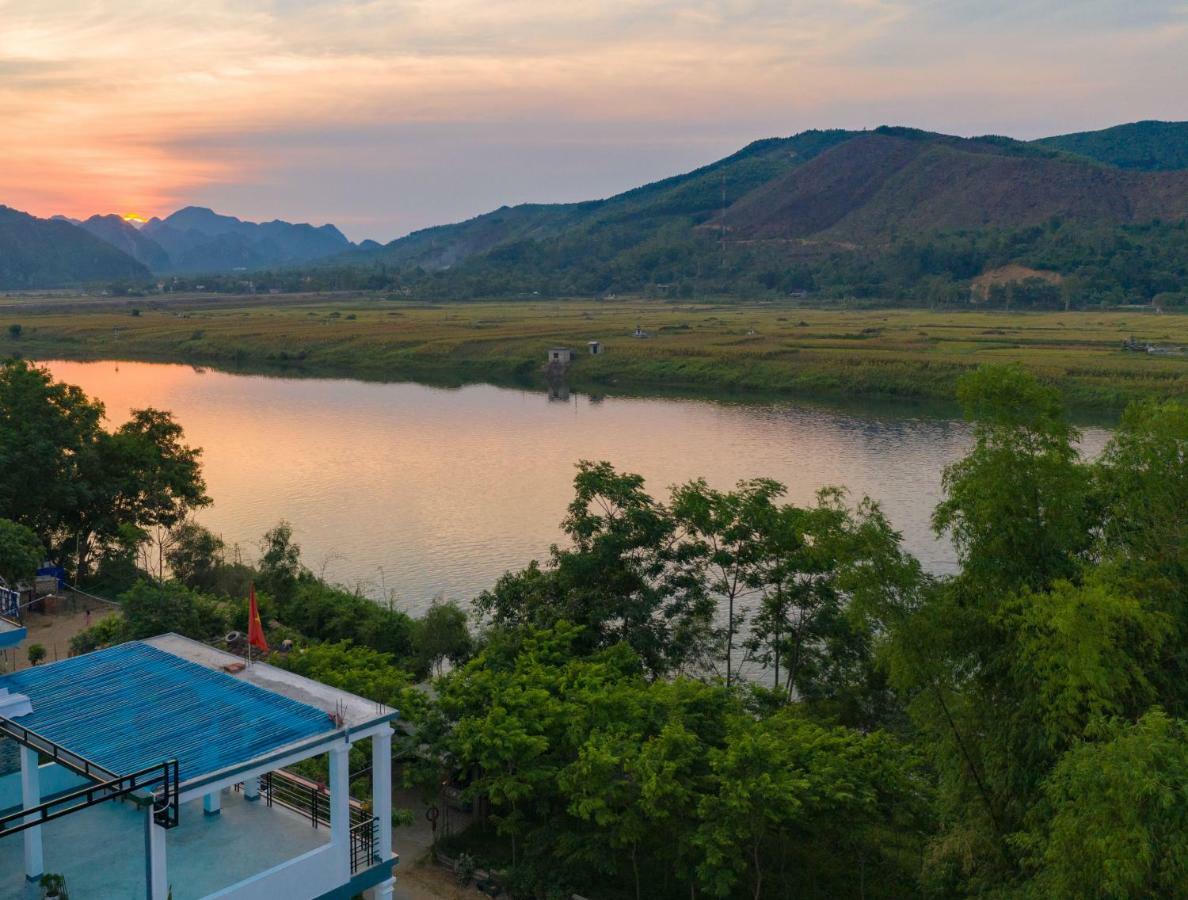 Fami Homestay Phong Nha Zewnętrze zdjęcie